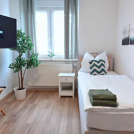 Platz Fuer Gruppen - 4 Schlafzimmer Mit Tv Appartamento