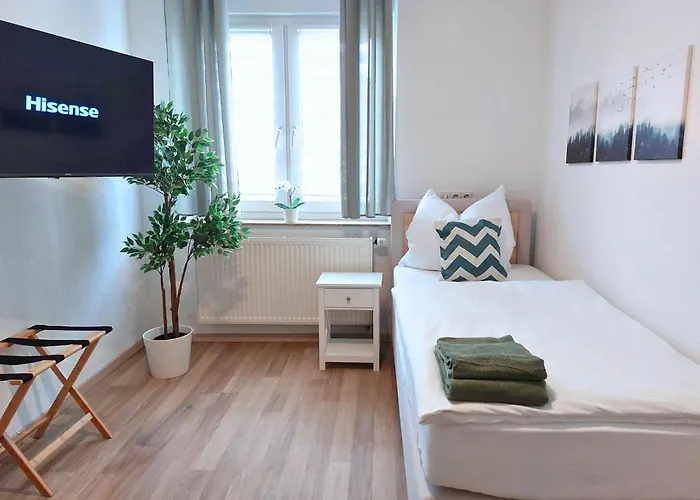 Platz Fuer Gruppen - 4 Schlafzimmer Mit Tv Lejlighed